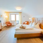 Hotel Garni Buchinger 3*