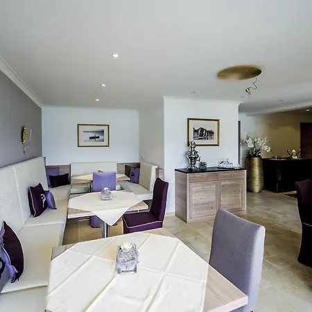 Hotel Garni Buchinger 3*