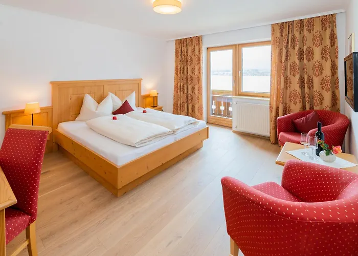 Hotel Garni Buchinger 3*